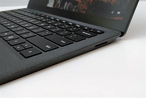 Download Microsoft Surface Laptop